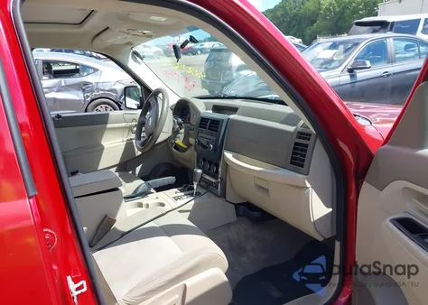 2008 Jeep Liberty Sport из США, поврежденный, VIN 1J8GN28K28W193545